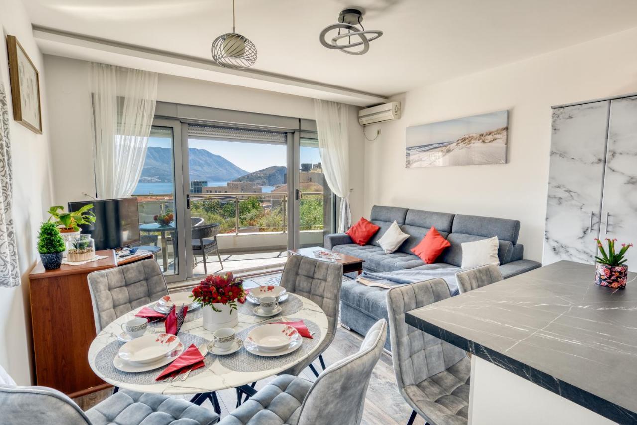 Apartment With A View Μπούντβα Εξωτερικό φωτογραφία