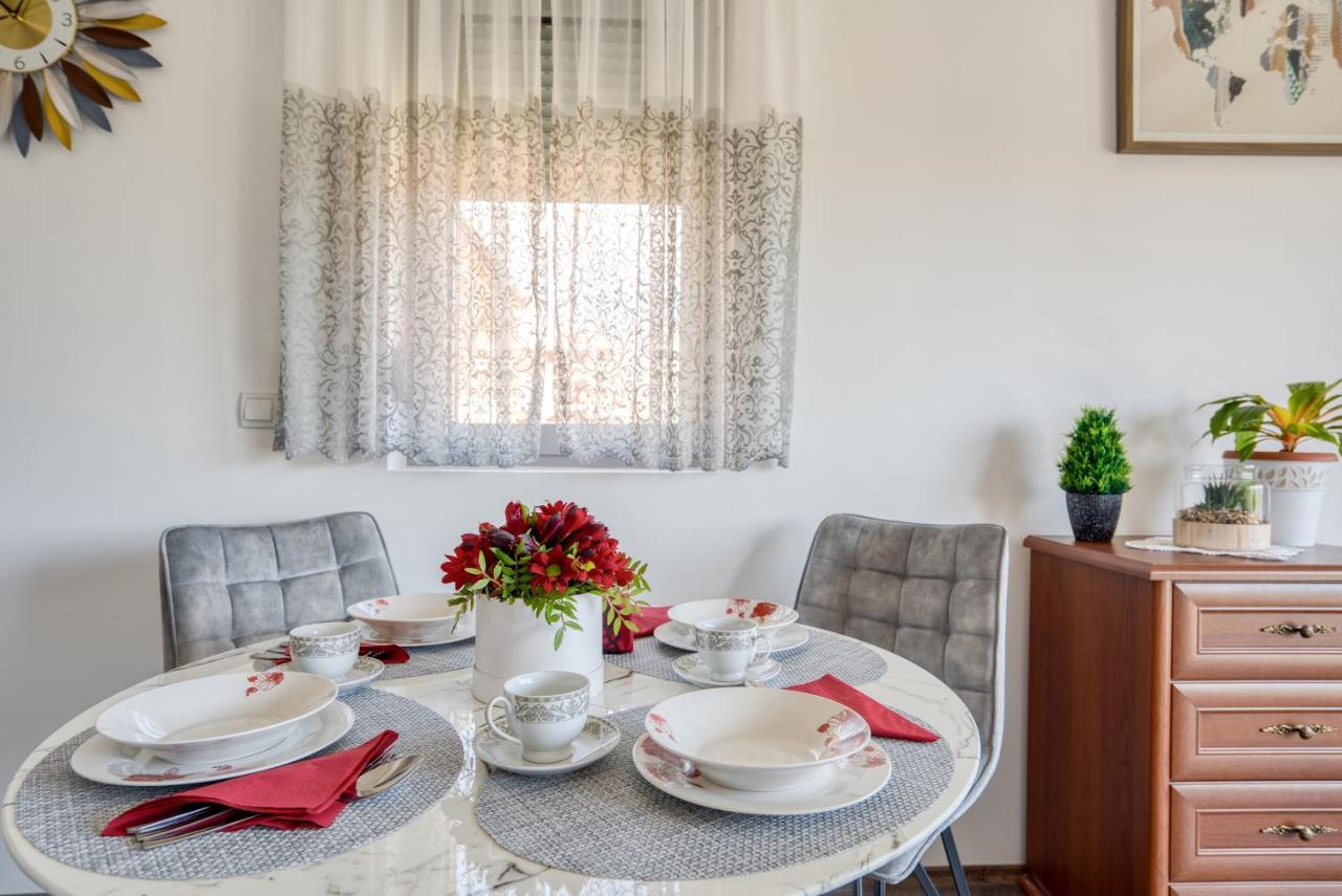 Apartment With A View Μπούντβα Εξωτερικό φωτογραφία